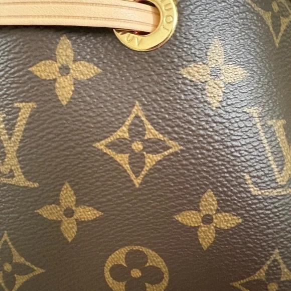 Louis Vuitton Petit Noe - Picture 7 of 16